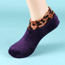 Cargar imagen en el visor de la galería, Ultimate Indoor Non-slip Thermal Socks - Libiyi